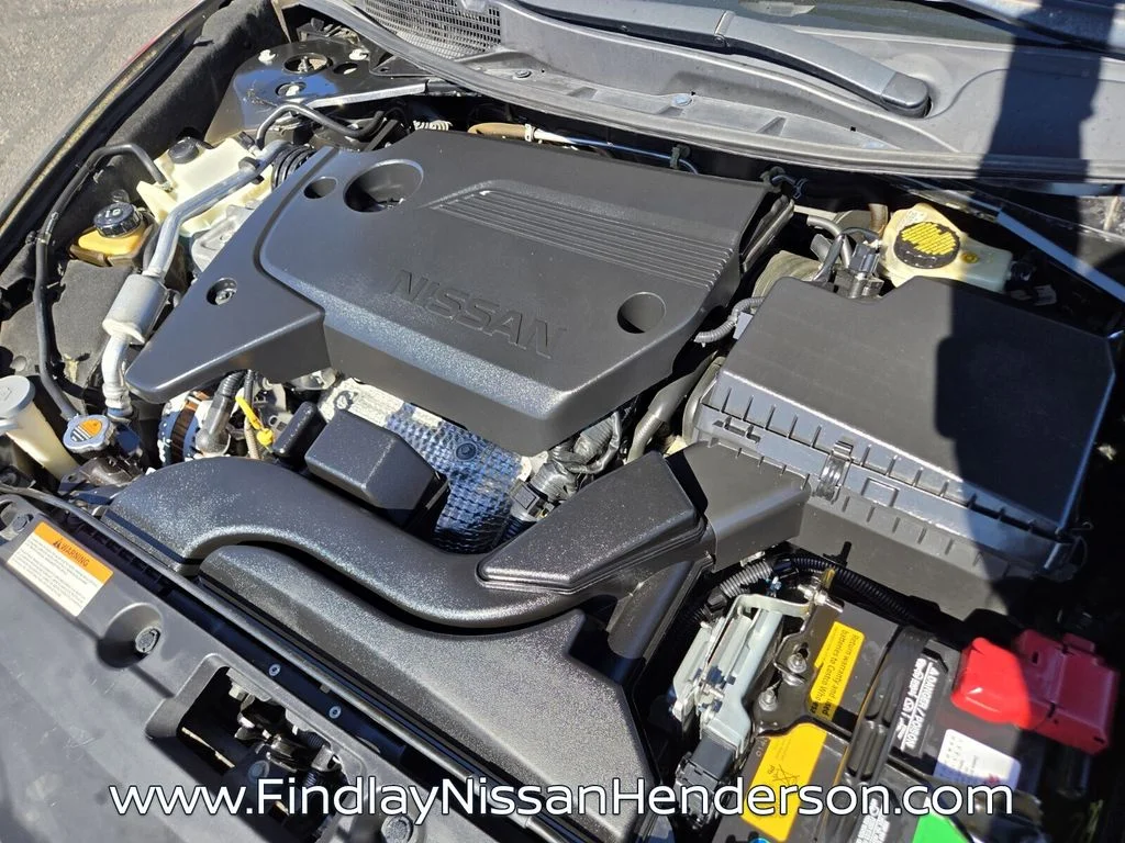 Used 2016 Black Nissan 2.5 S image 18