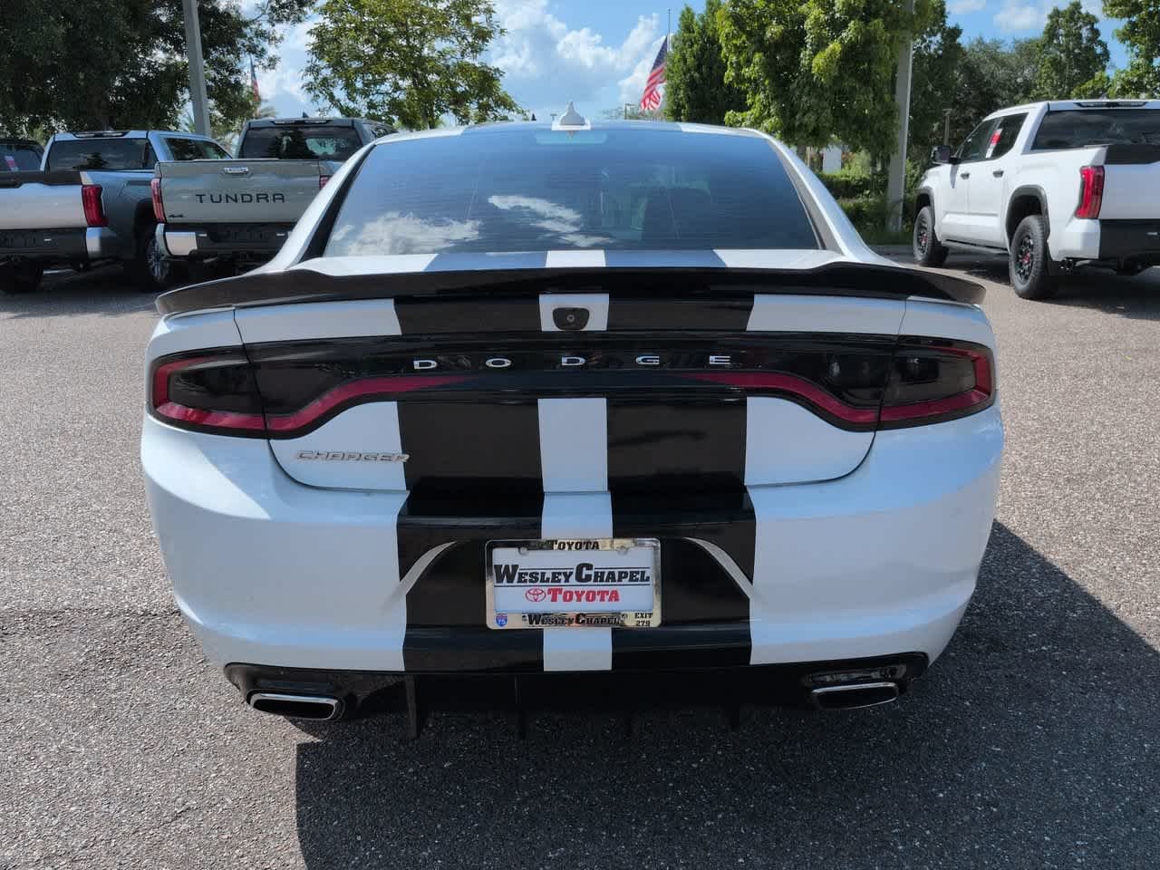 Used 2016 Bright White Clearcoat Dodge SXT image 5