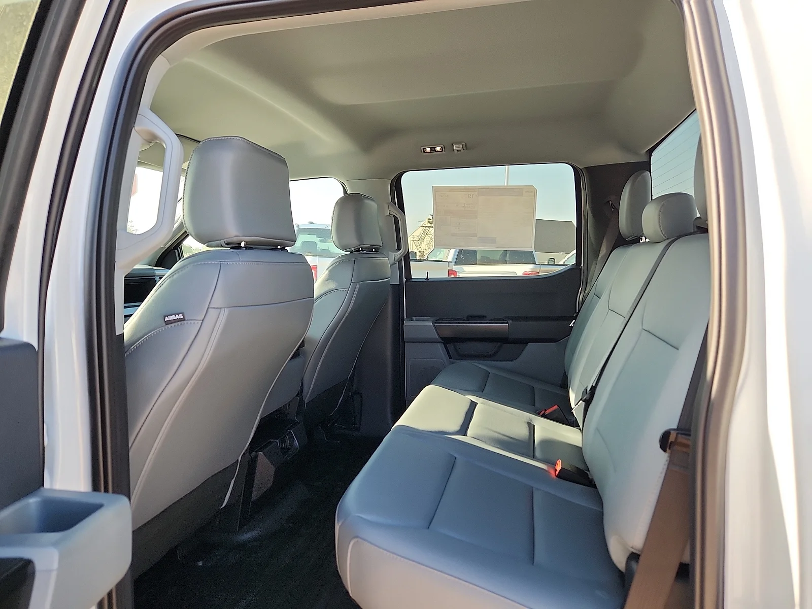 New 2026 Oxford White Ford XL image 18