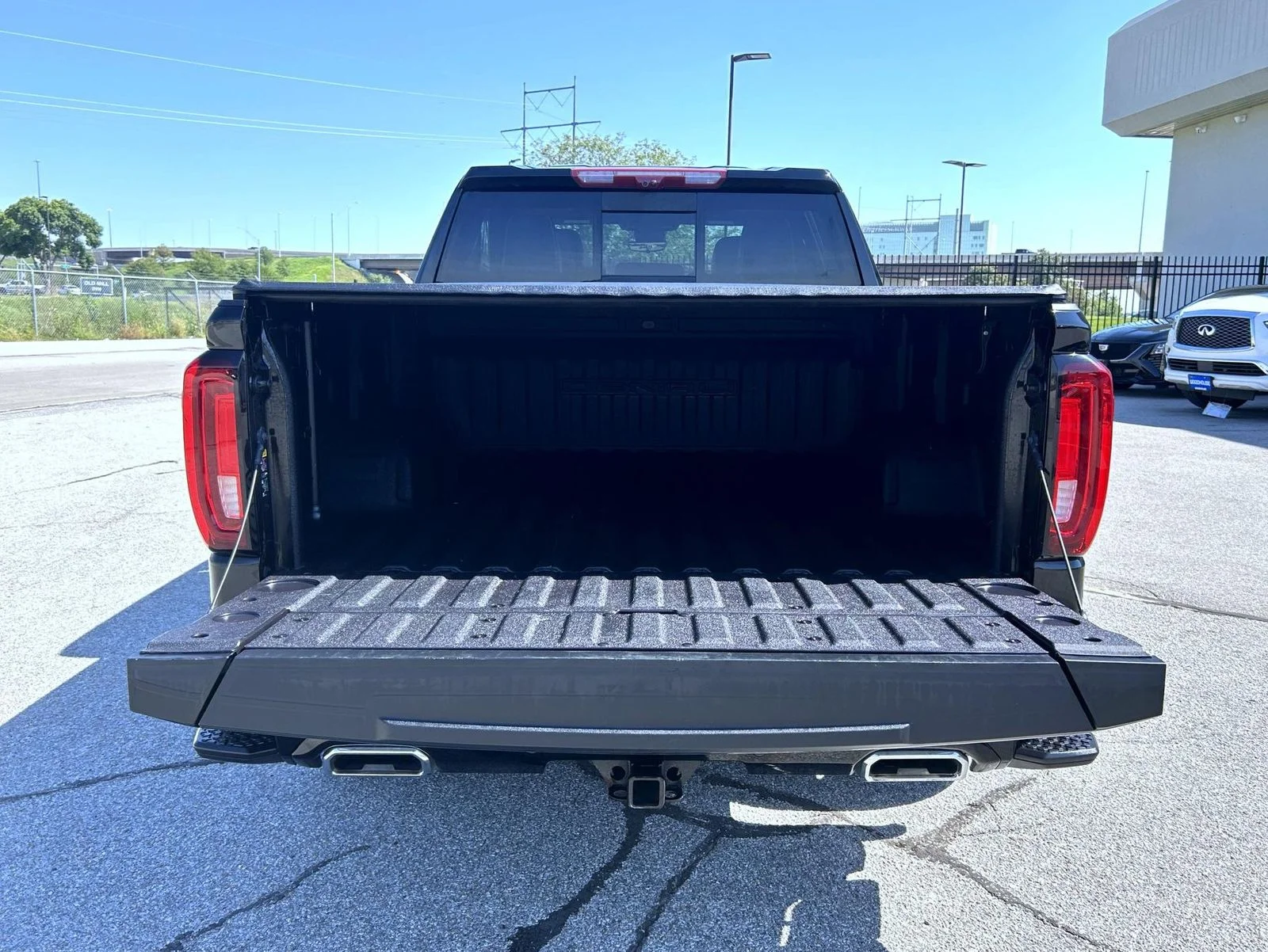 Used 2024 Black GMC Denali Ultimate image 21