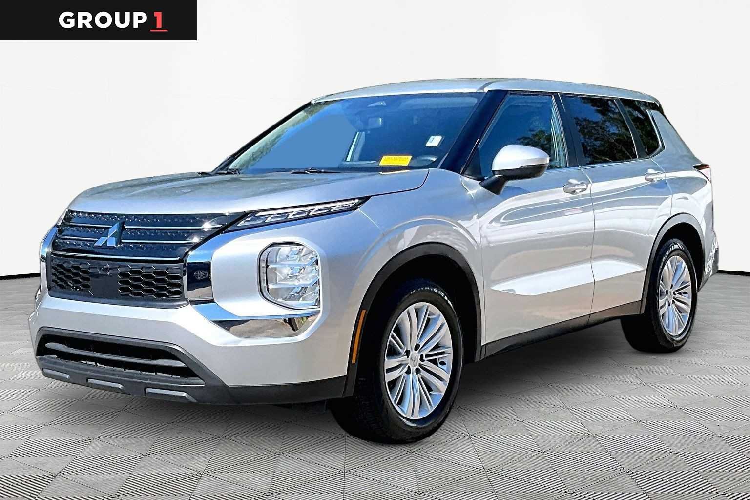 2024 Mitsubishi Outlander ES