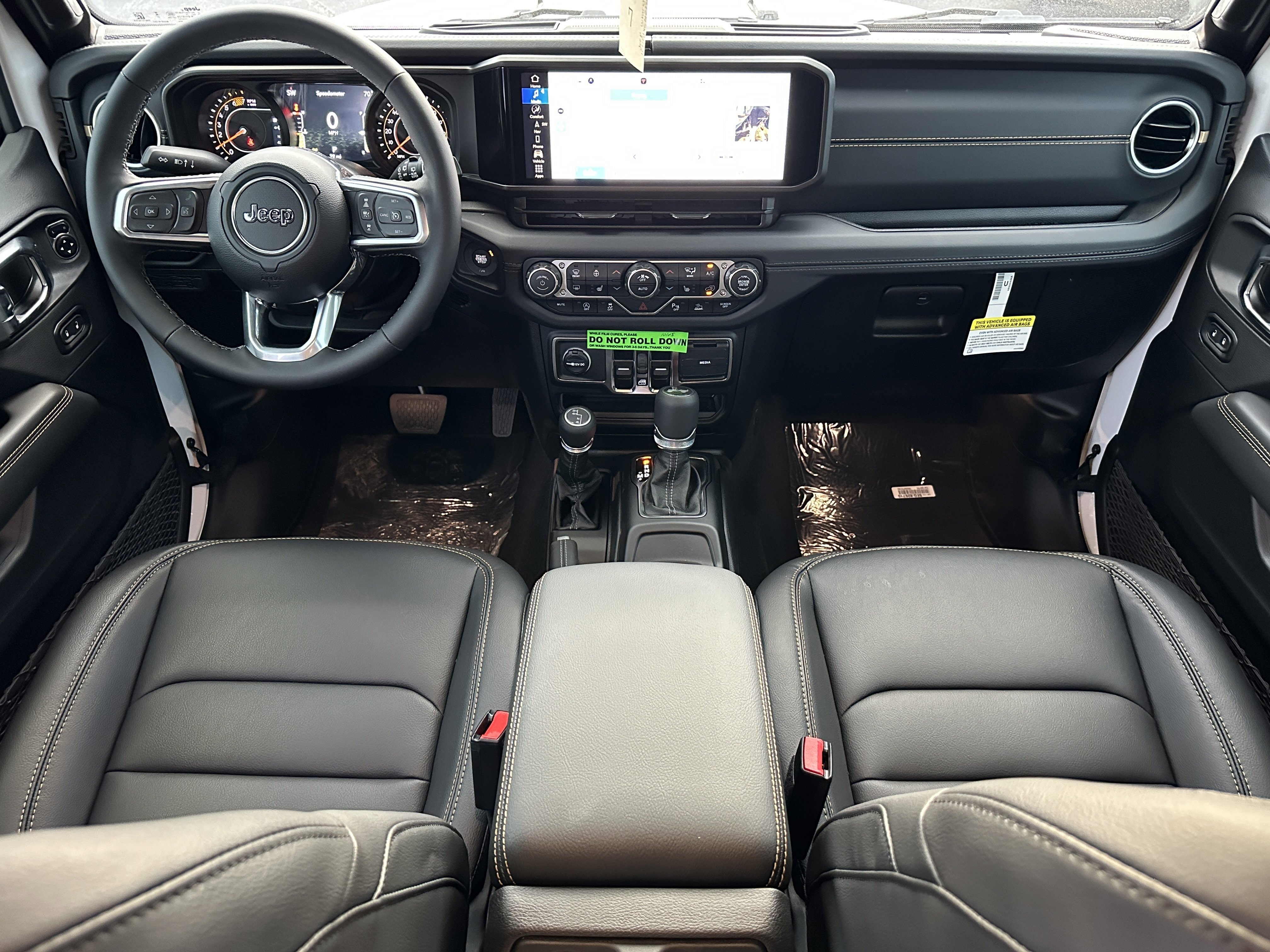 2025 Jeep Wrangler 4-Door Sahara - Photo 22