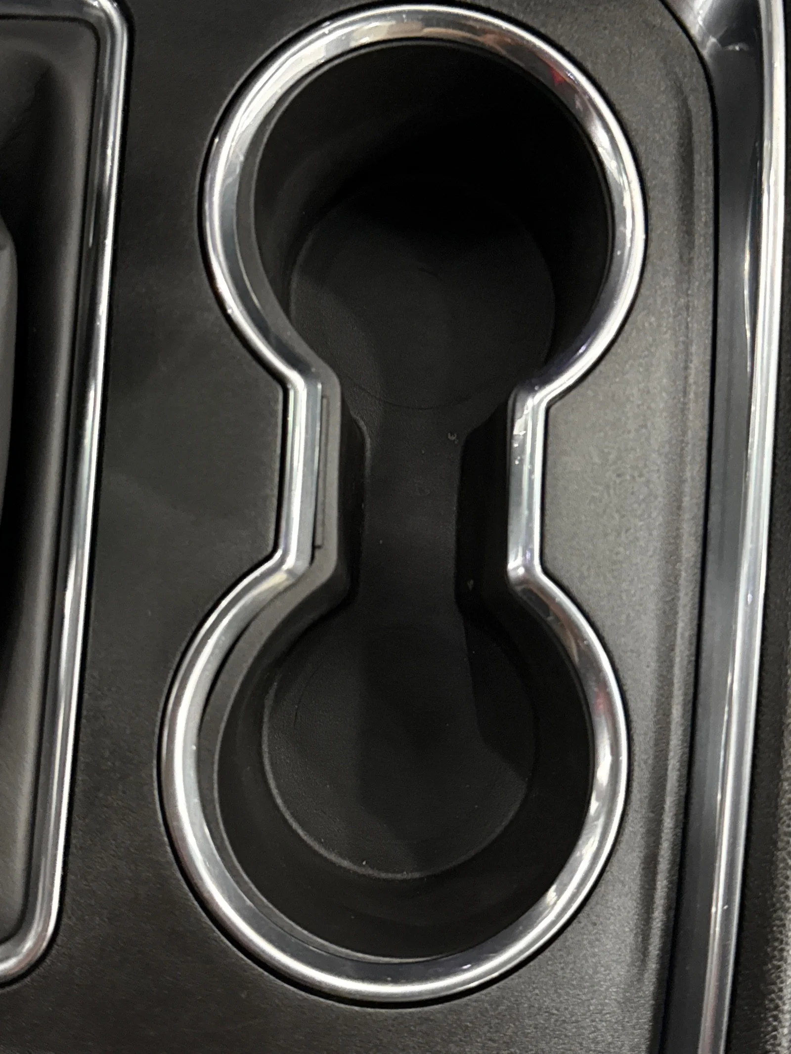Used 2023 Iridescent Pearl Tricoat Chevrolet Premier FWD image 24