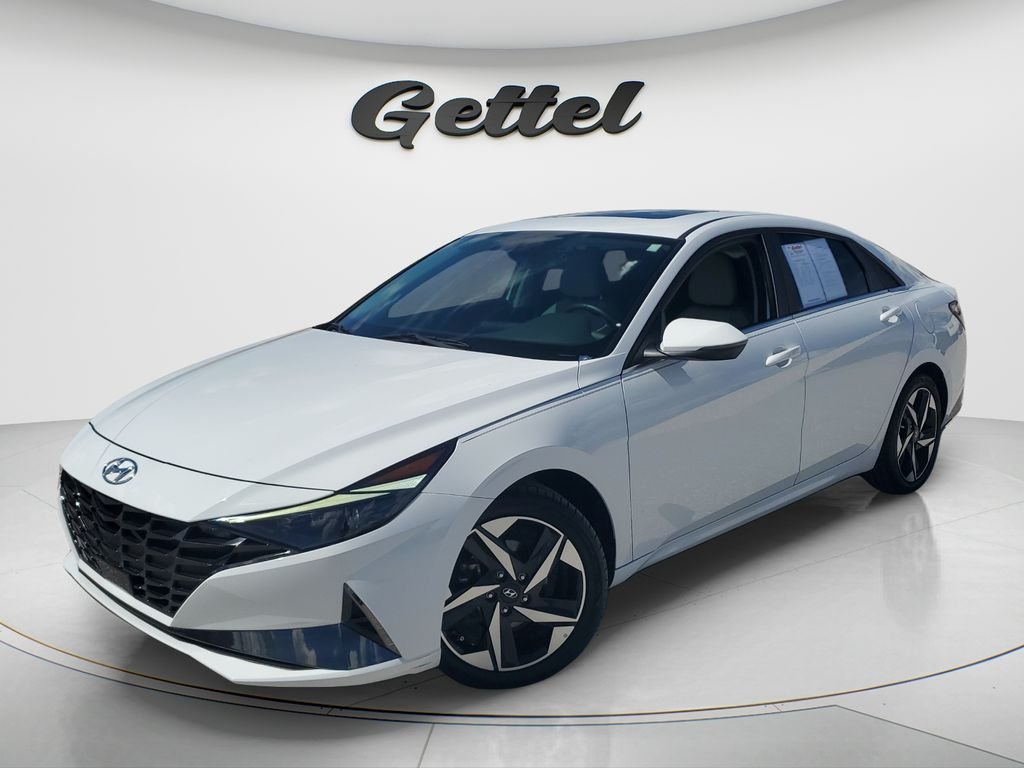 Used 2021 White Hyundai Limited image 1