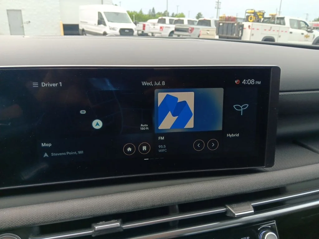 Used 2025 Ultimate Red Hyundai SEL Convenience image 22