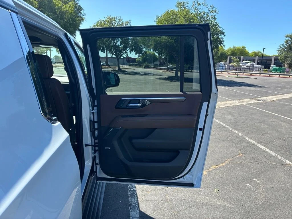New 2026 Polar White Tricoat Chevrolet High Country image 23