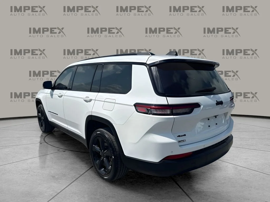 Used 2024 White Jeep Altitude X image 2