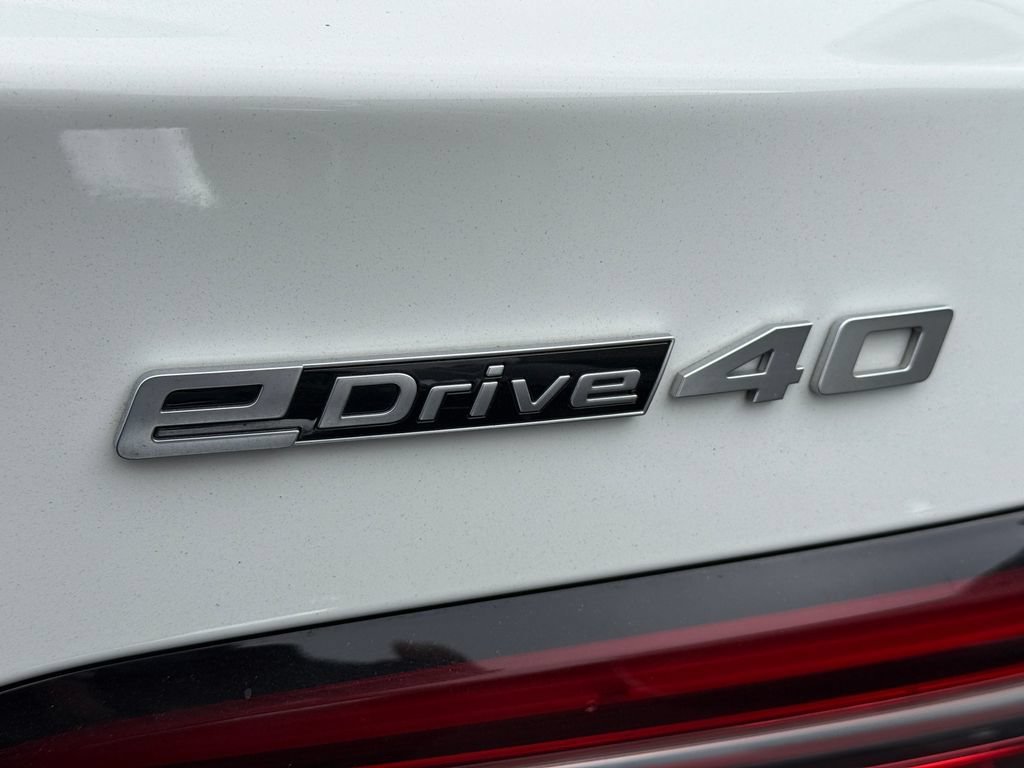 Used 2024 White BMW eDrive40 image 23