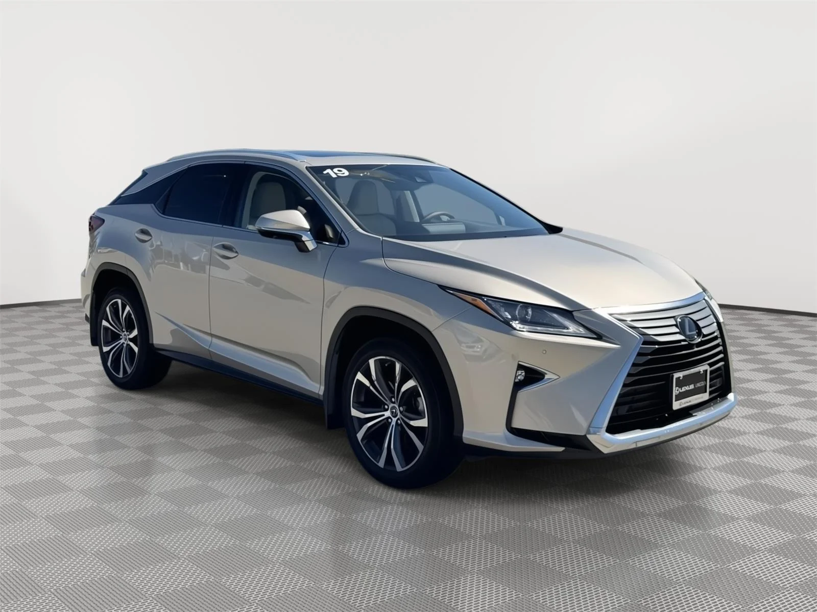 Used 2019 Satin Cashmere Metallic Lexus RX 350 image 1
