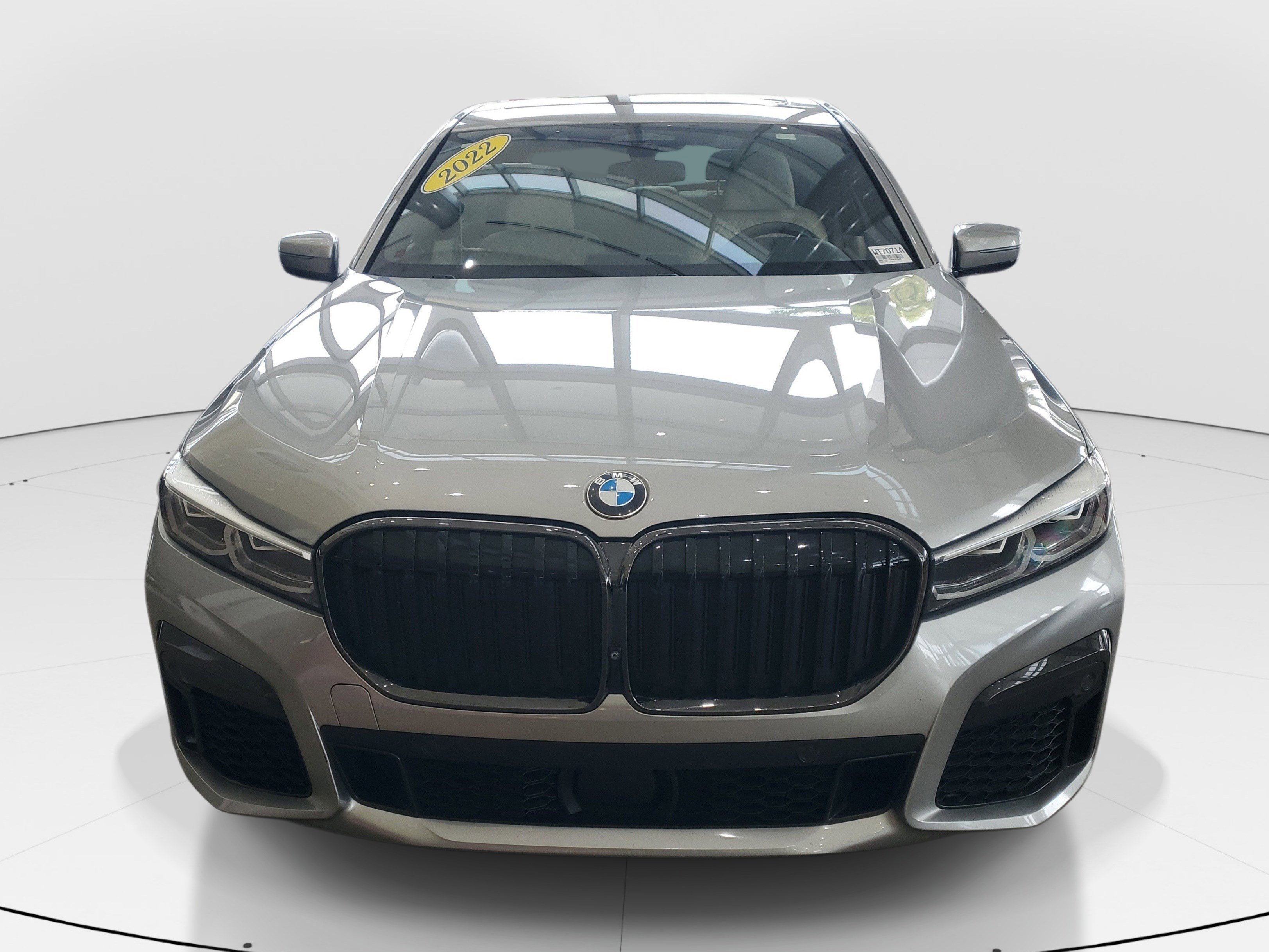 Used 2022 Donington Gray Metallic BMW 750i xDrive image 5