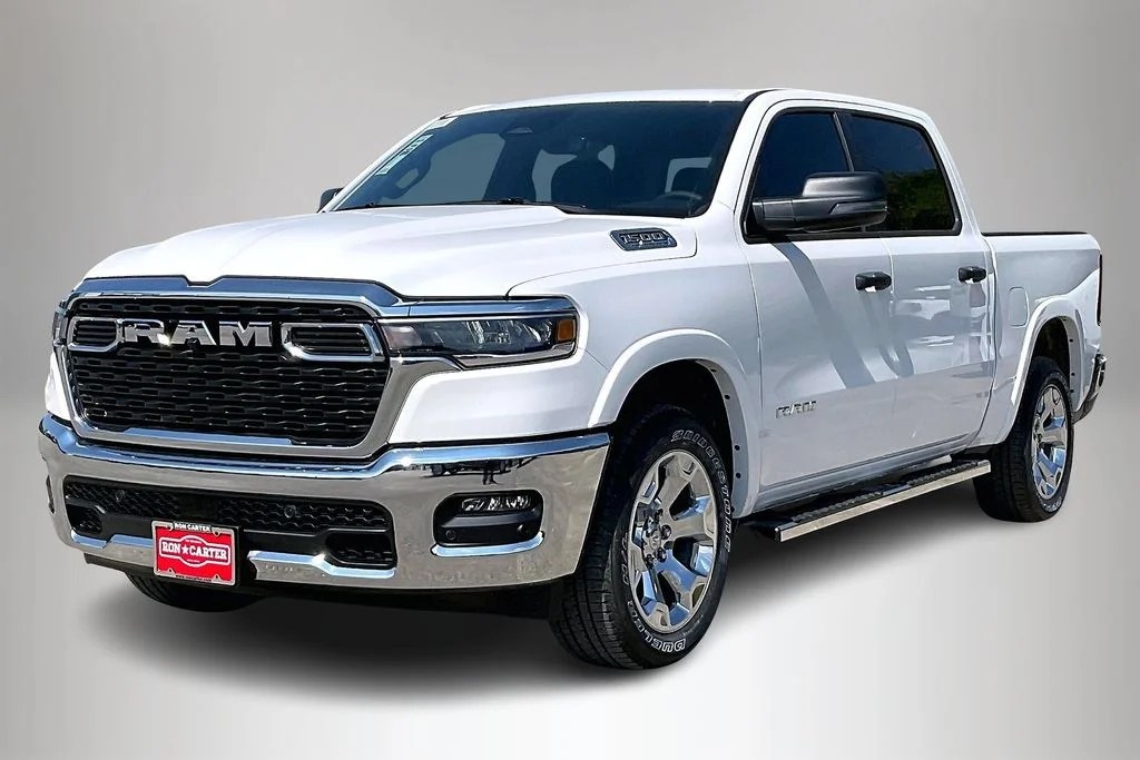 New 2026 Bright White Clear-Coat Exterior Paint RAM Big Horn/Lone Star image 2
