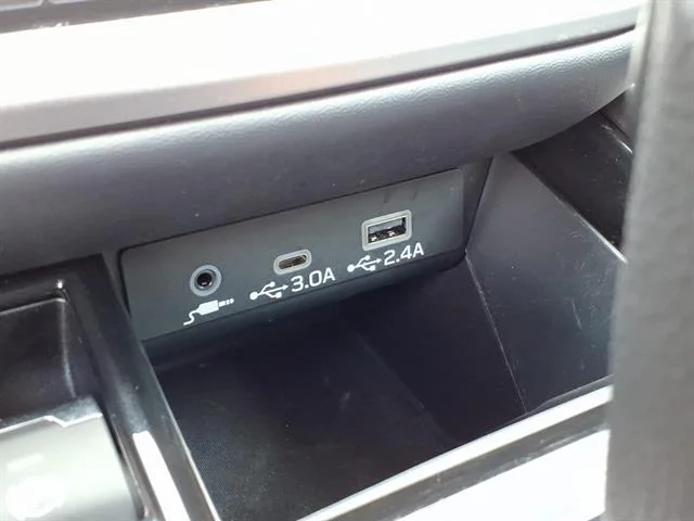 Used 2024 WHITE Subaru Limited image 12