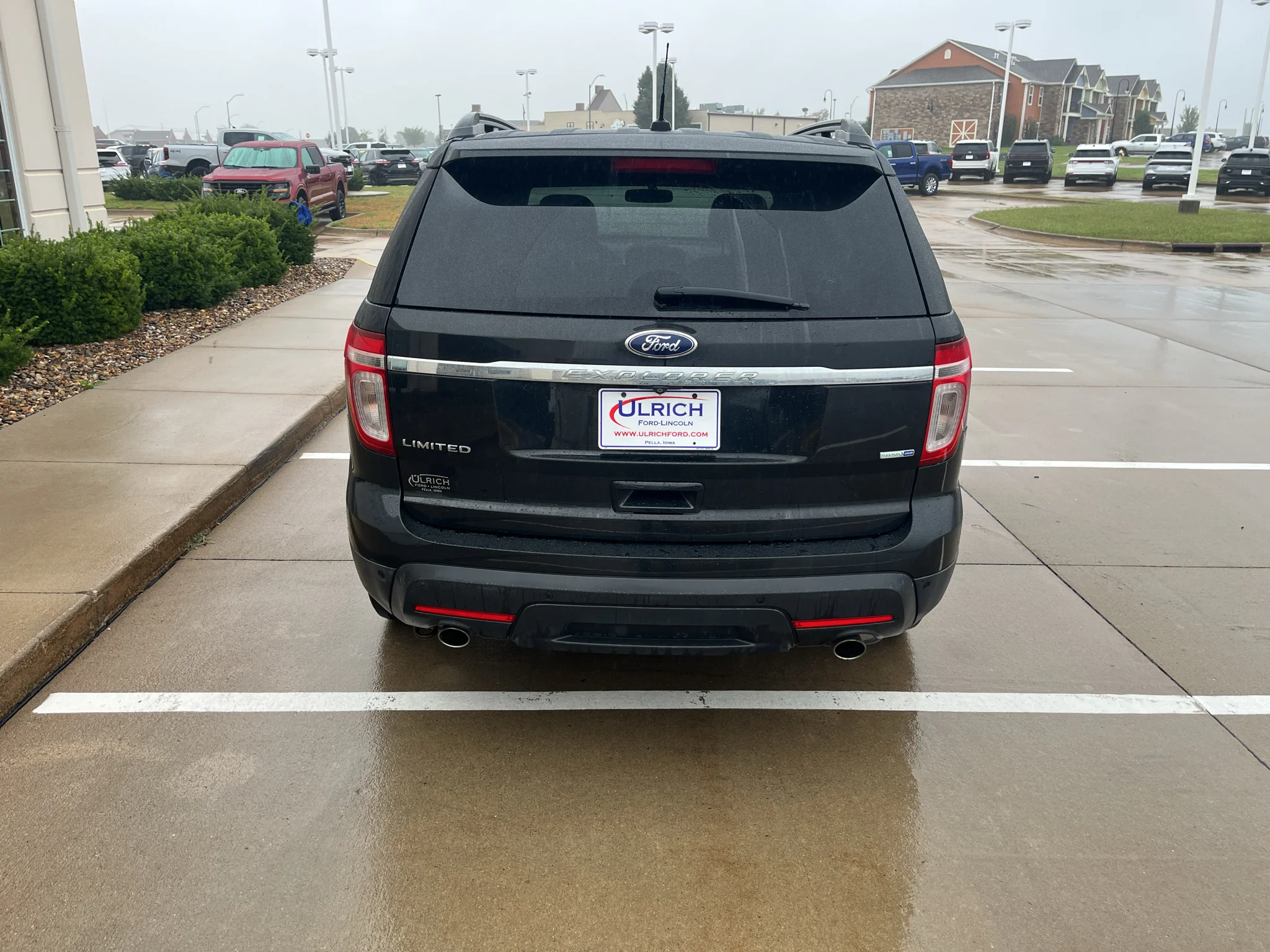 Used 2014 Tuxedo Black Metallic Ford Limited image 7