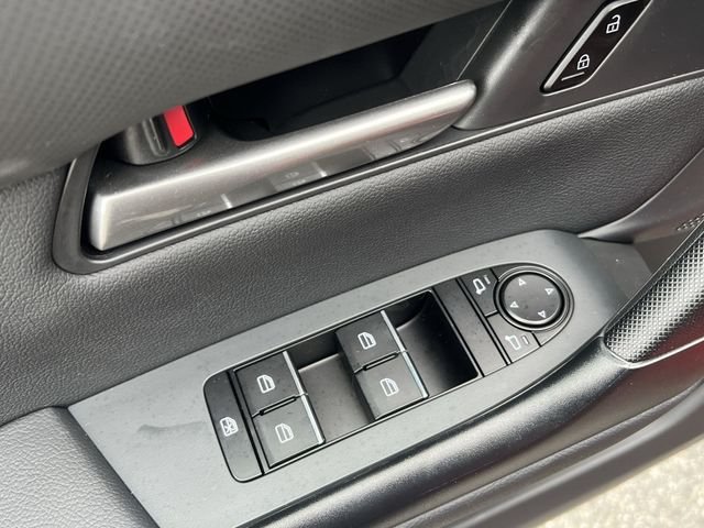 Used 2026 Red Mazda 2.5 S Select image 32