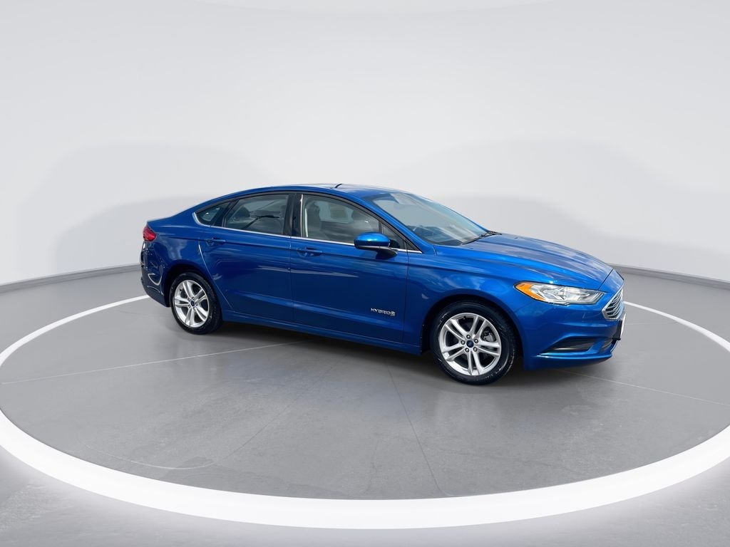 Used 2018 Blue Ford S image 2