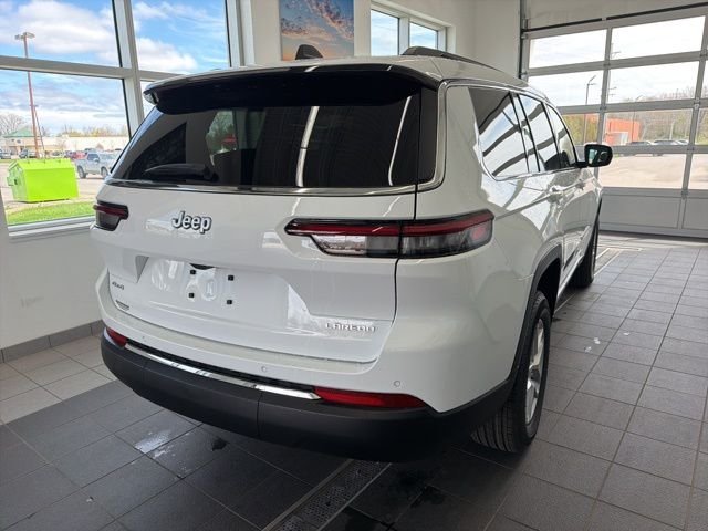 New 2026 Bright White Clear-Coat Exterior Paint Jeep Laredo image 5