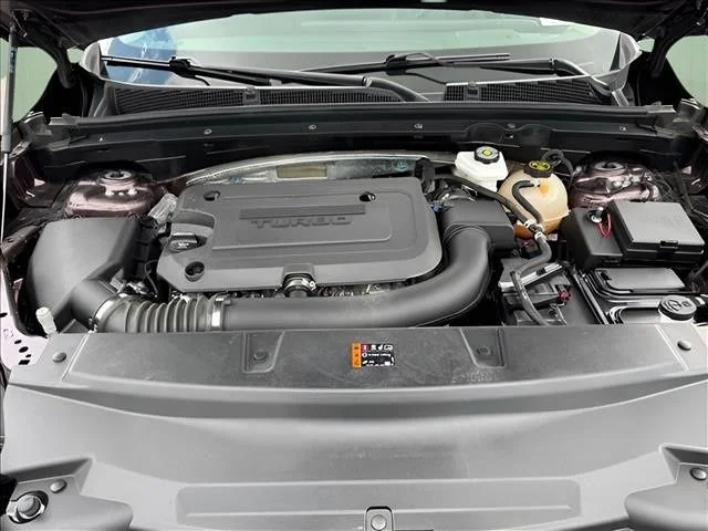 Used 2024 Green BMW xDrive28i image 18