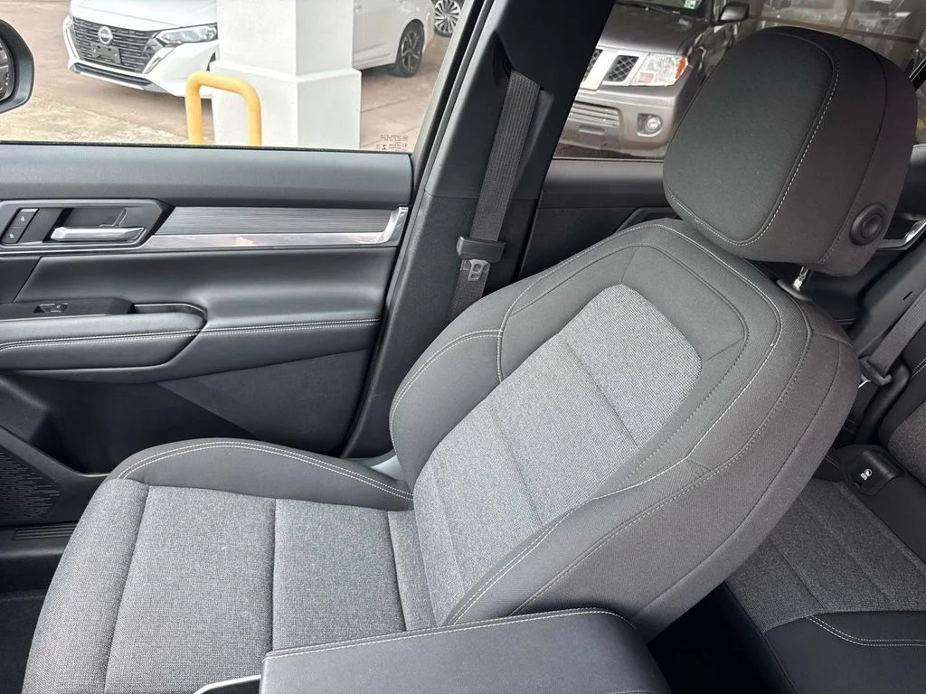 Used 2026 Gray GMC Elevation image 32