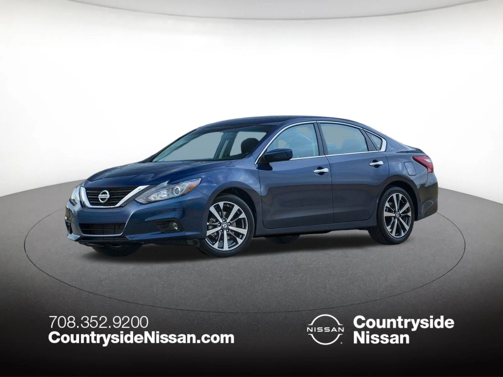 Used 2016 Super Black Clearcoat Nissan 2.5 SR image 1