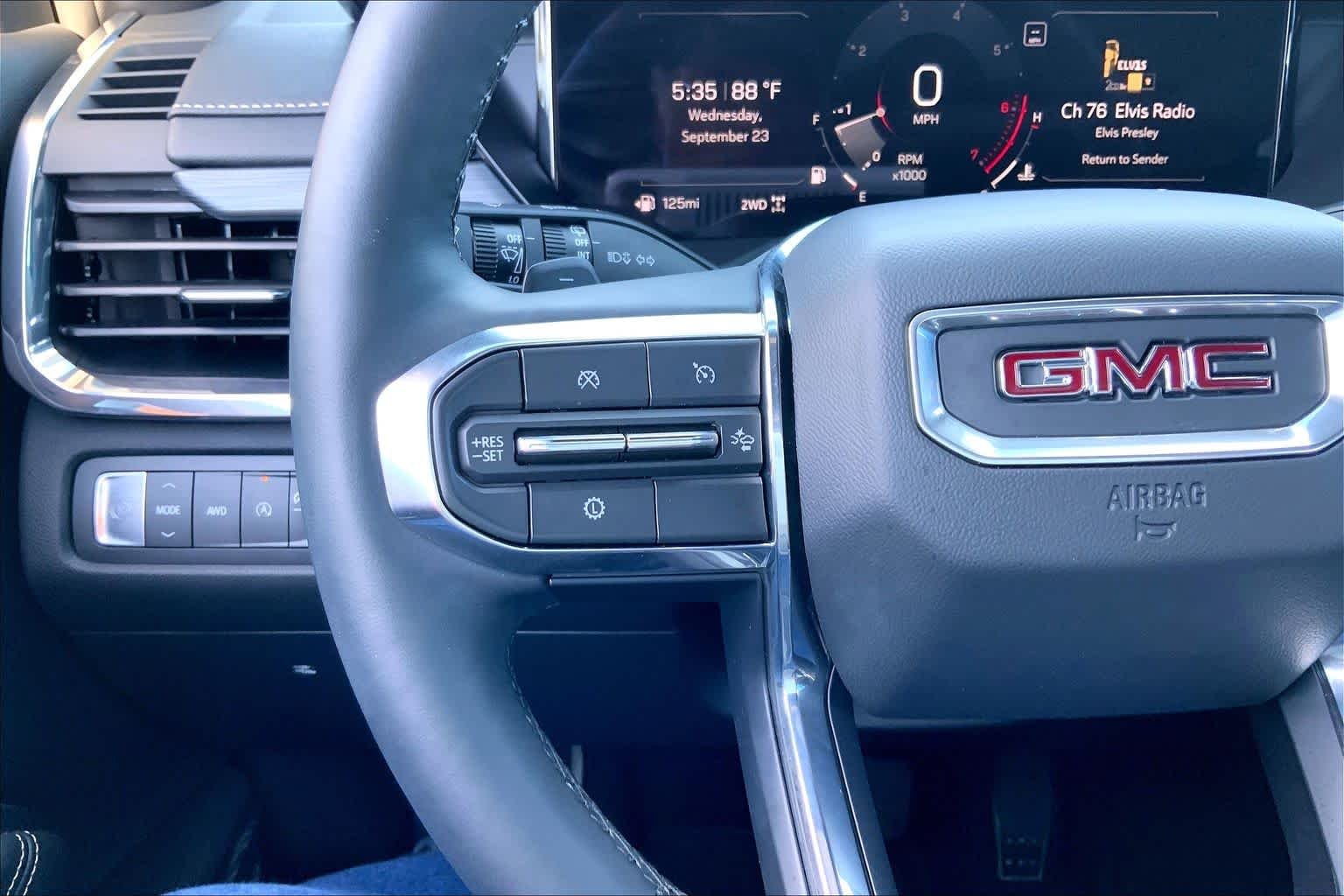 2026 GMC Acadia Elevation - Photo 24