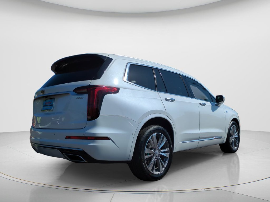 Used 2022 White Cadillac Premium Luxury image 5