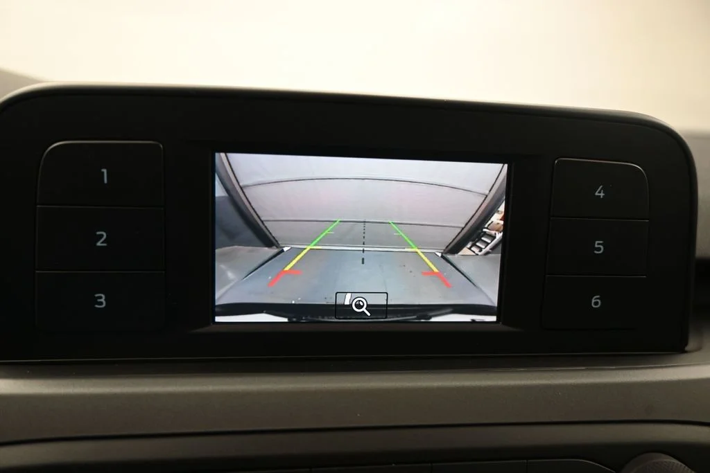 Used 2020 Green Ford S image 16