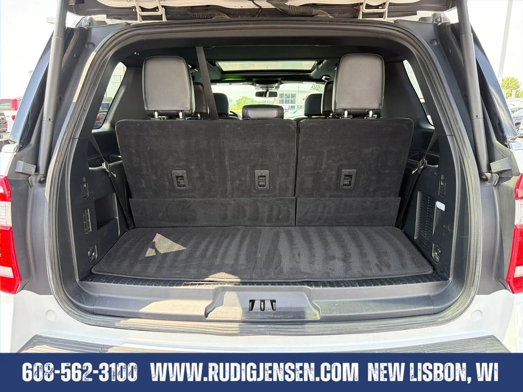 Used 2021 White Ford XLT image 23