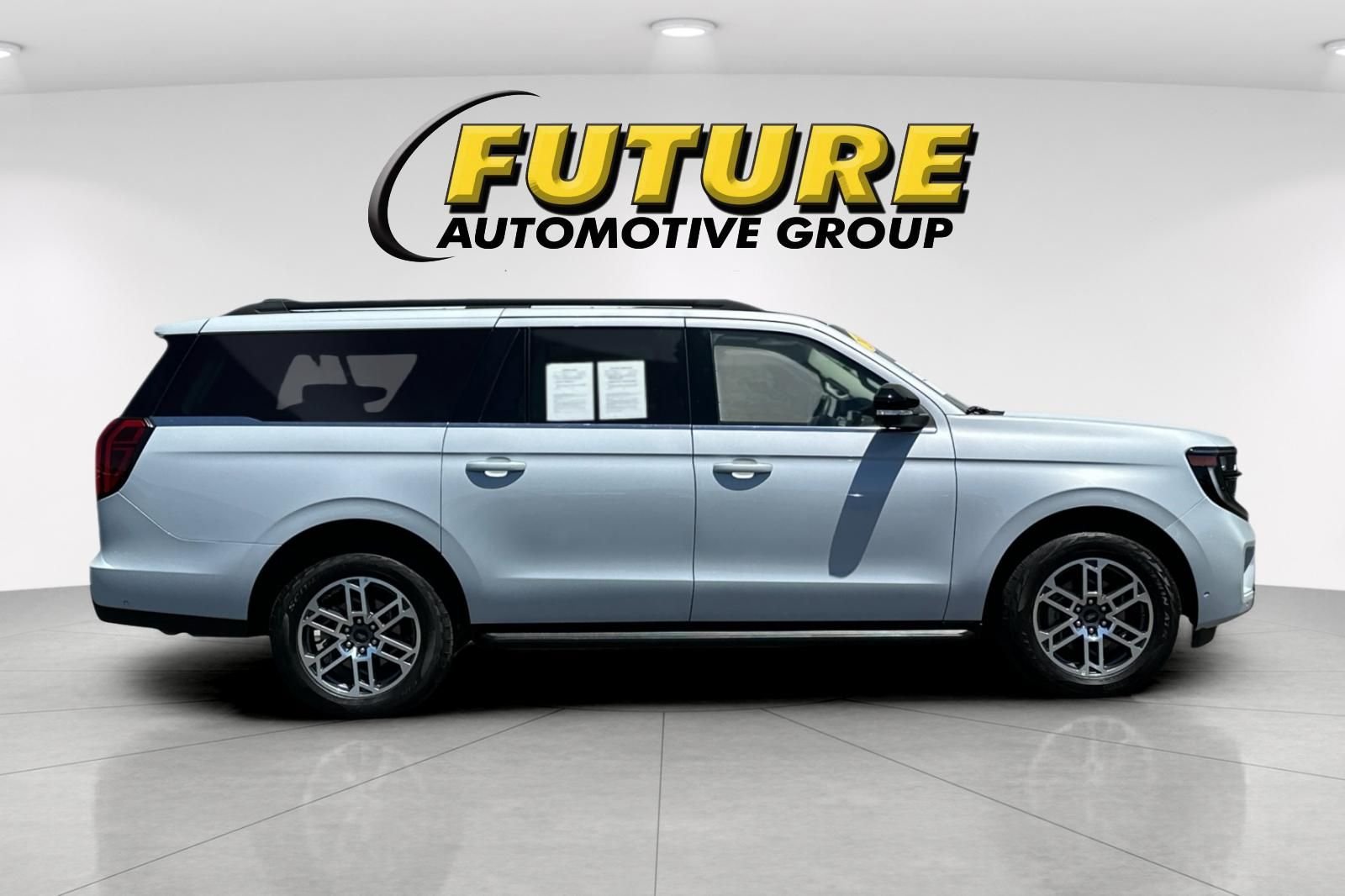 Used 2025 Silver Ford Active image 2