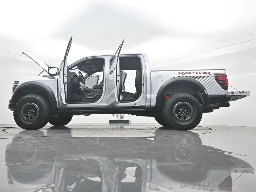 Used 2025 White Ford Raptor image 45