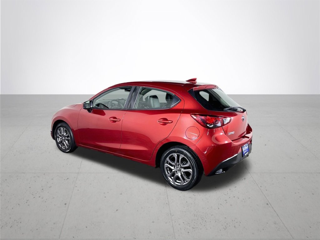 Used 2020 Red Toyota XLE image 8