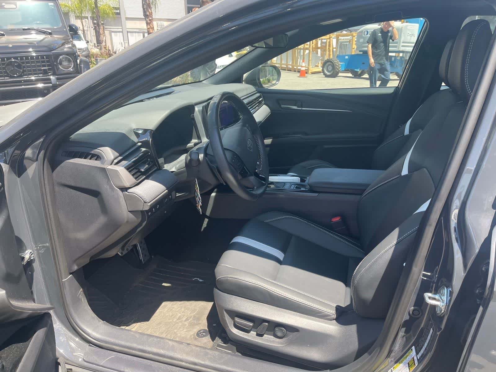 Used 2025 Underground Toyota SE image 6
