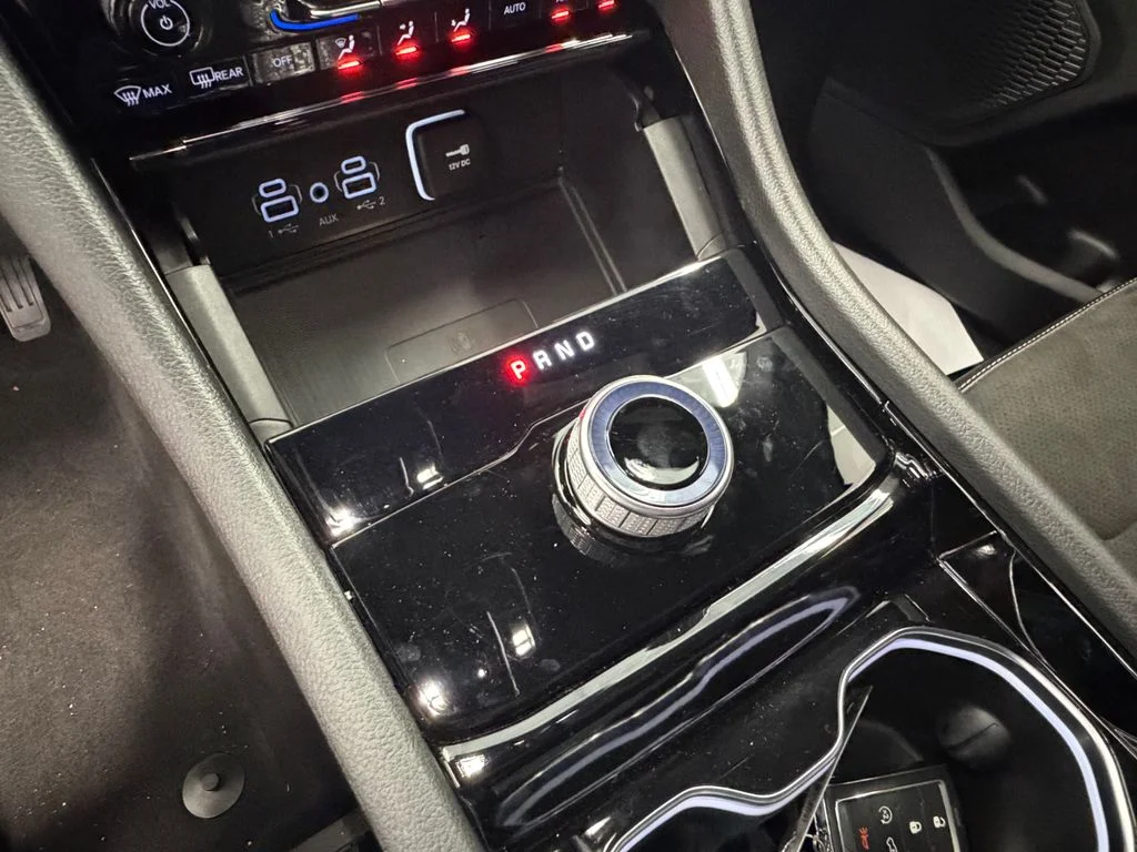 Certified Used 2023 White/off-white Jeep Altitude X image 31