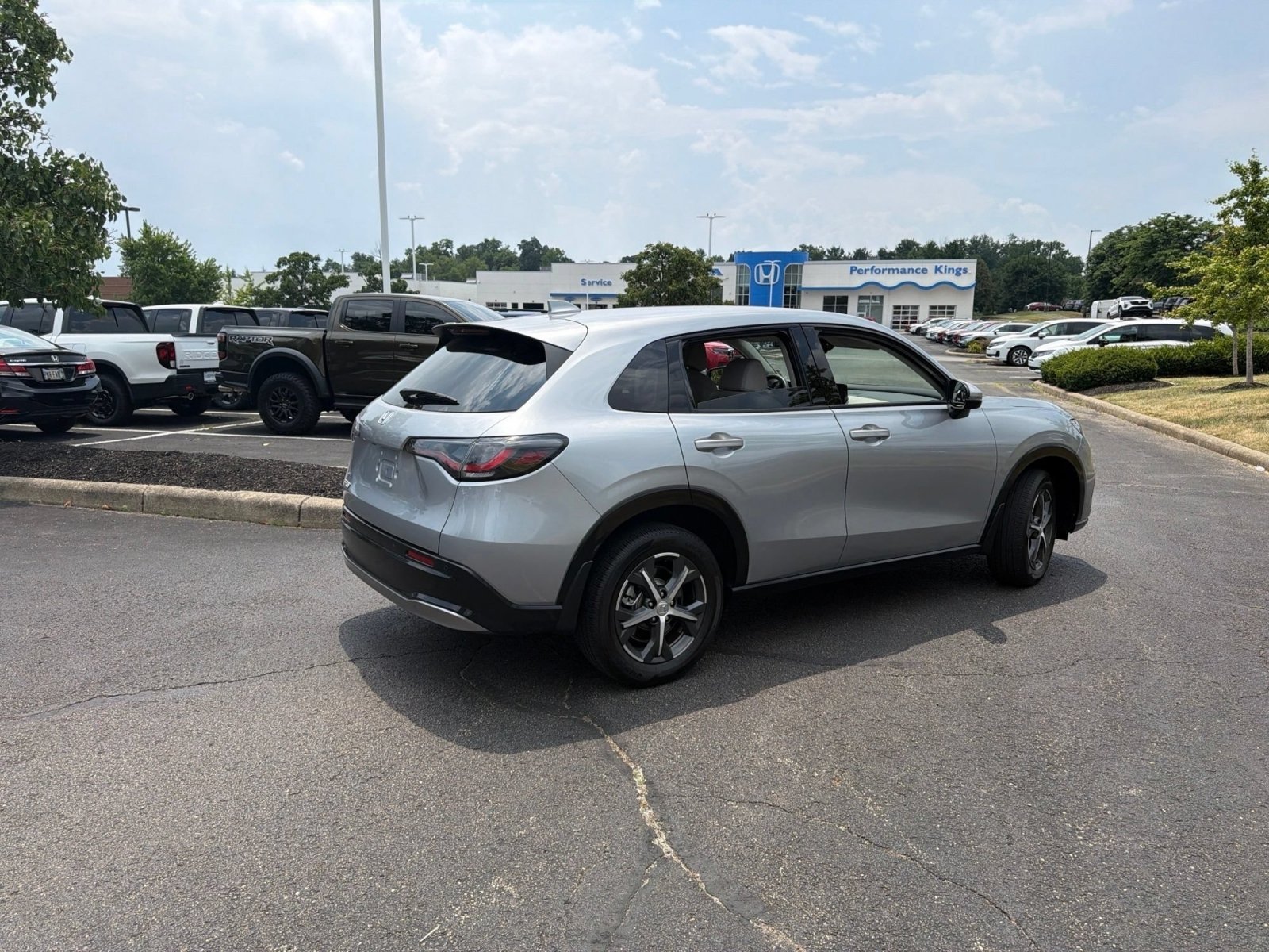 Certified Used 2025 Lunar Silver Metallic Honda EX-L image 26