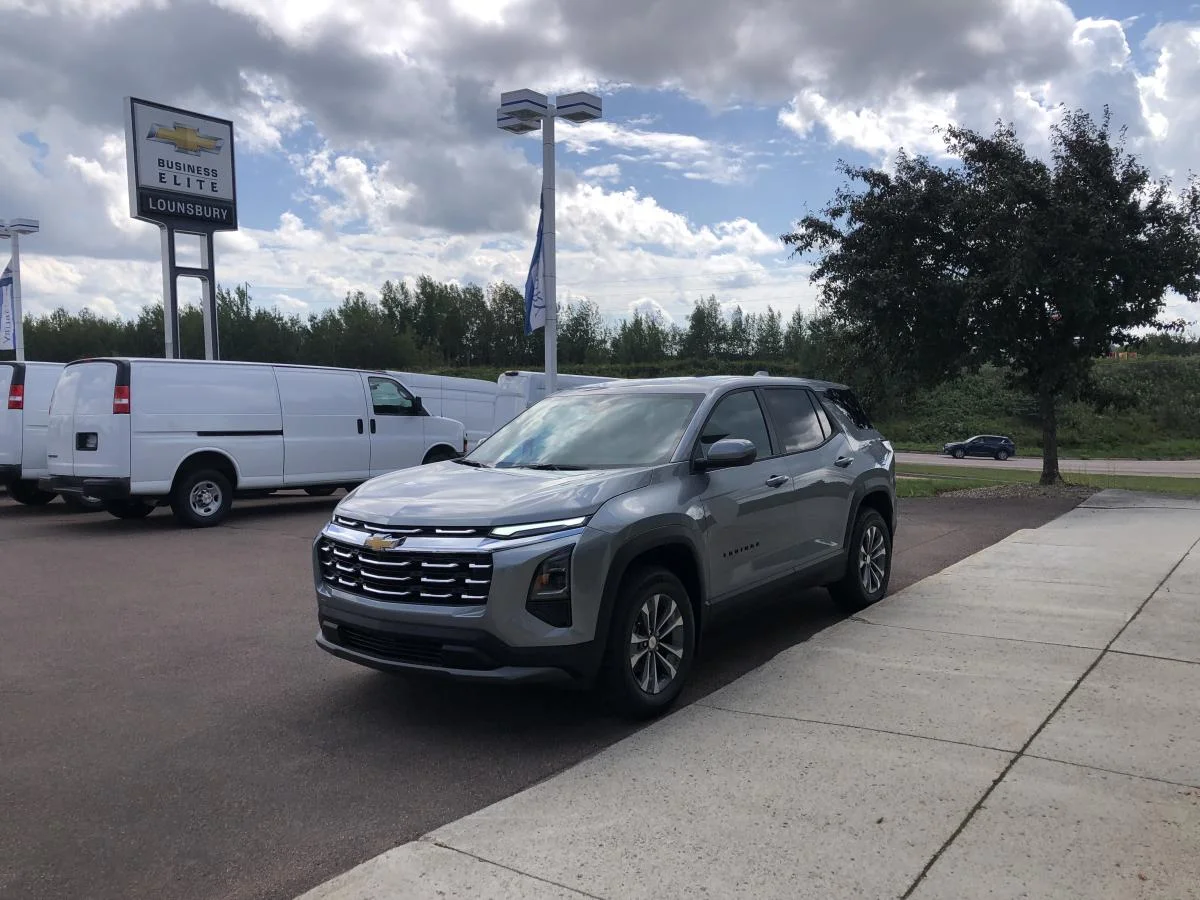 New 2027 Grey Chevrolet Awd 4dr Lt 2lt image 5
