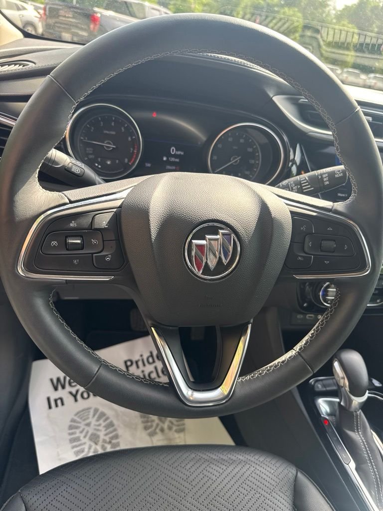 Used 2023 White Frost Buick Essence image 15