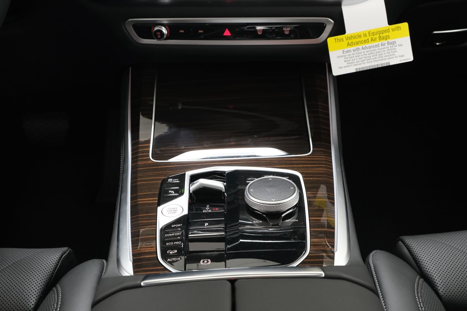 New 2026 Tanzanite Blue II Metallic BMW xDrive40i image 16