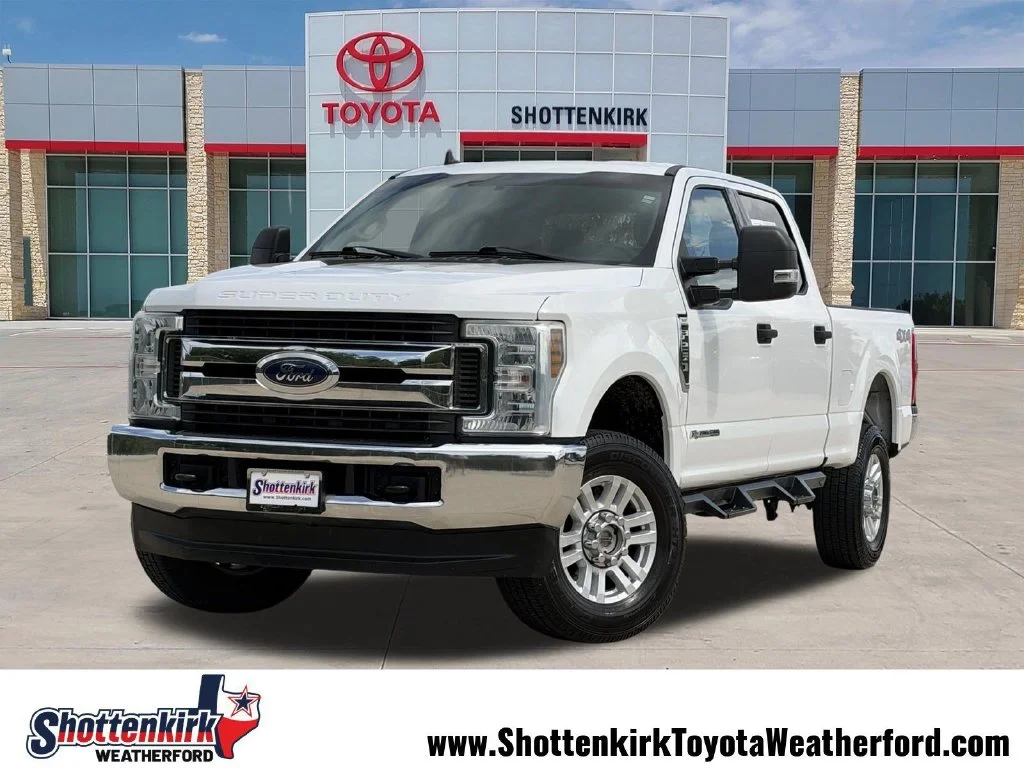 Used 2019 White Ford XLT image 1