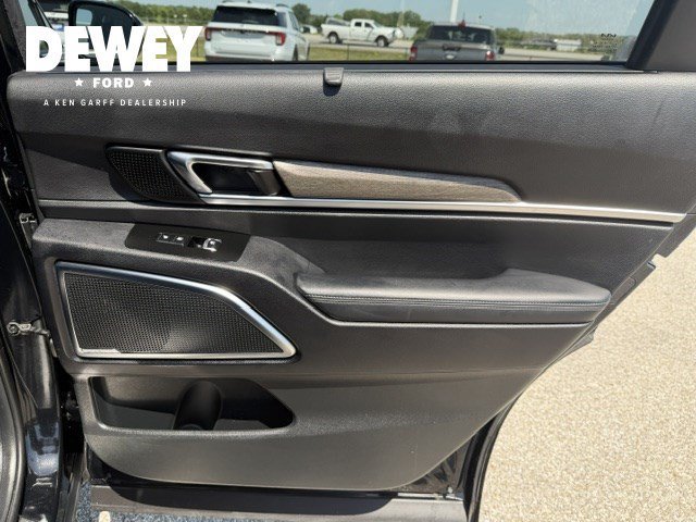 Used 2022 Ebony Black Kia SX image 37