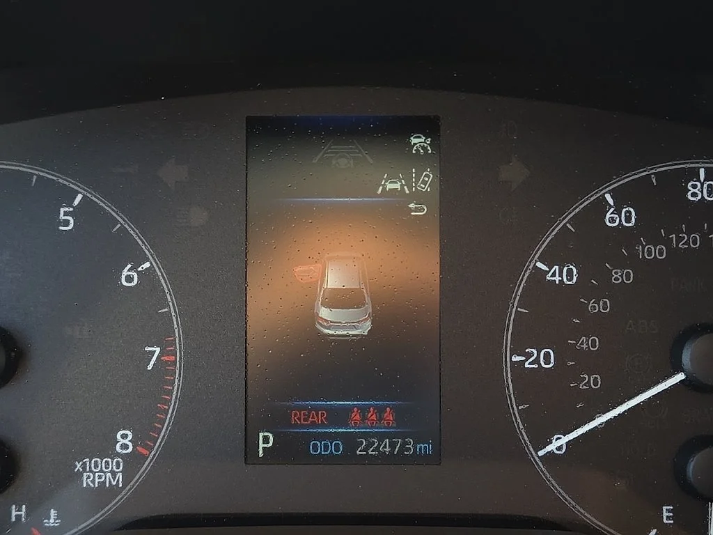 Used 2023 White Toyota LE image 18