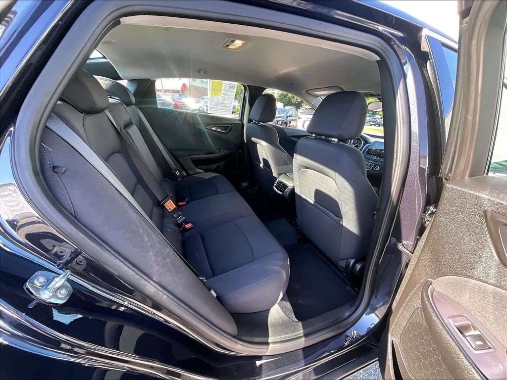 Used 2022 Gray Chevrolet LT image 16
