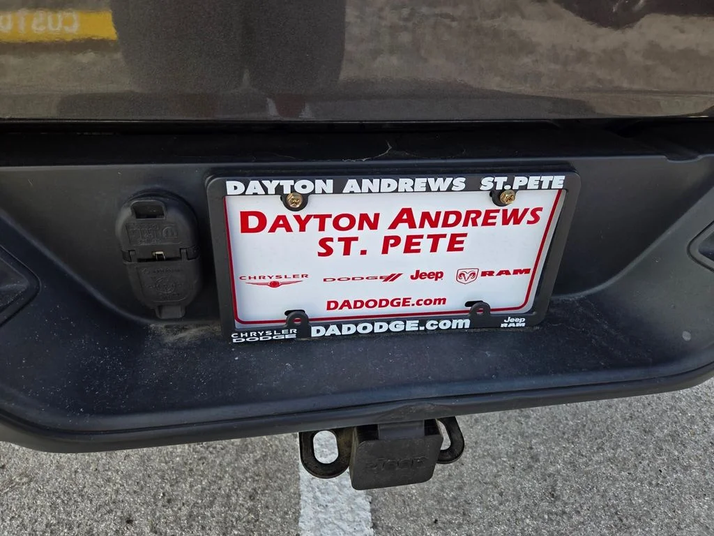 Used 2020 Gray Jeep Overland image 10