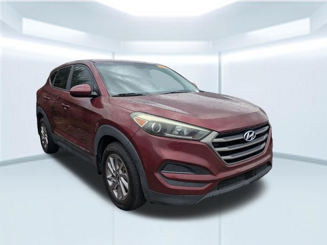 Used 2016 Red Hyundai SE image 2