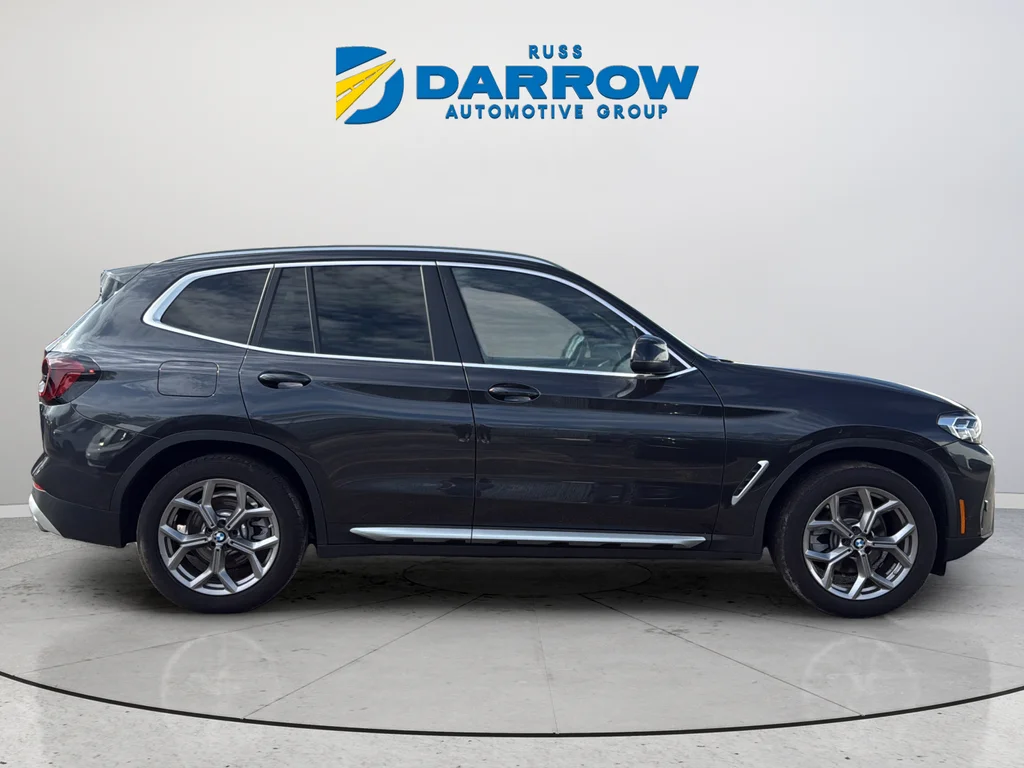 Used 2023 Gray BMW xDrive30i image 6