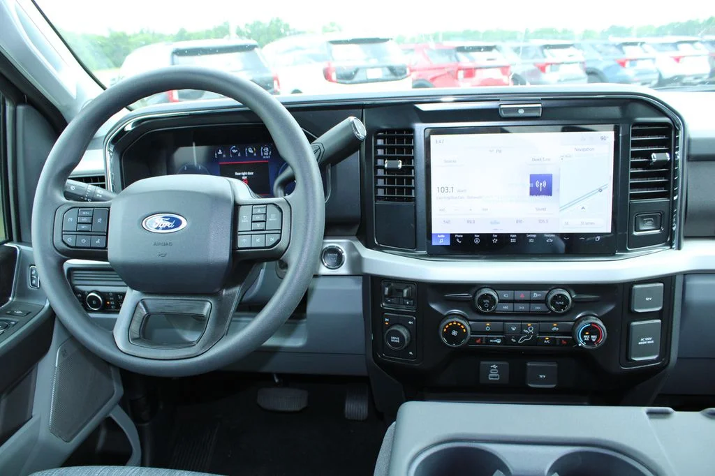 New 2026 Agate Black Metallic Ford F-250® XLT image 22