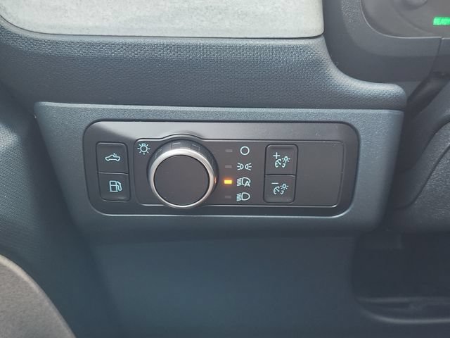 Used 2022 Blue Ford XL image 26