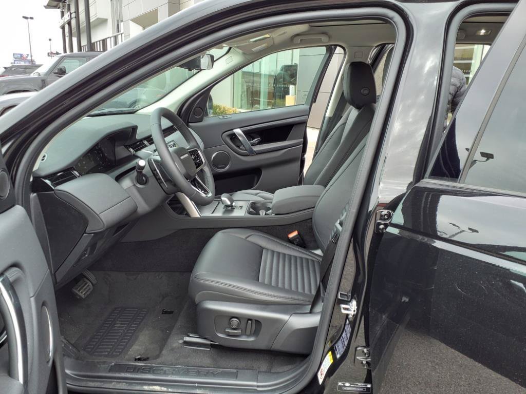 Used 2025 Santorini Black Land Rover S image 10