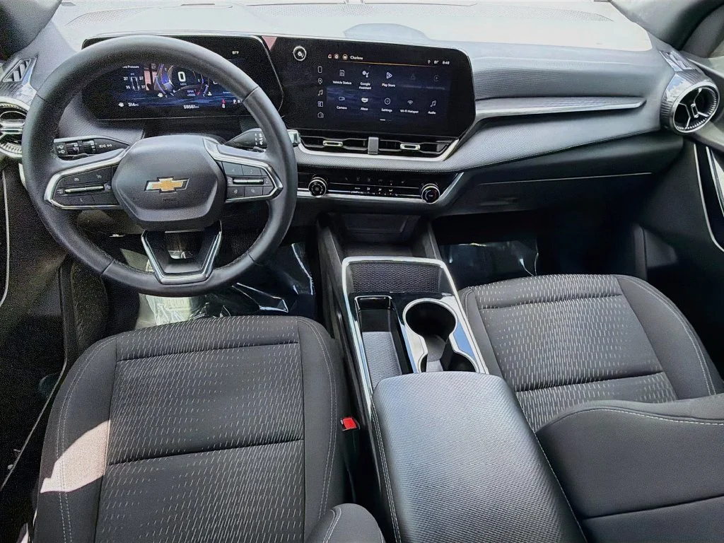 Used 2025 Gray Chevrolet LT image 15