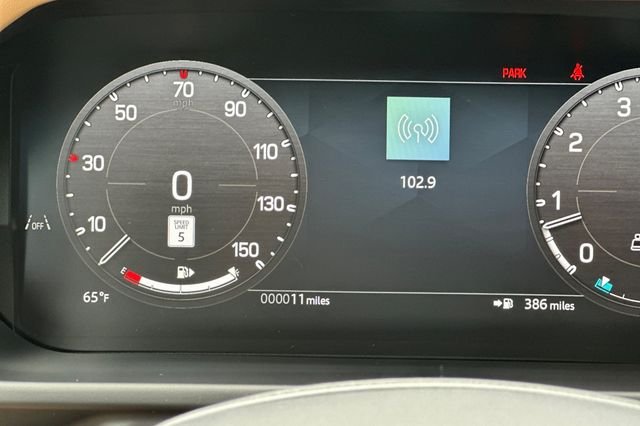 New 2026 Fuji White Land Rover S image 26
