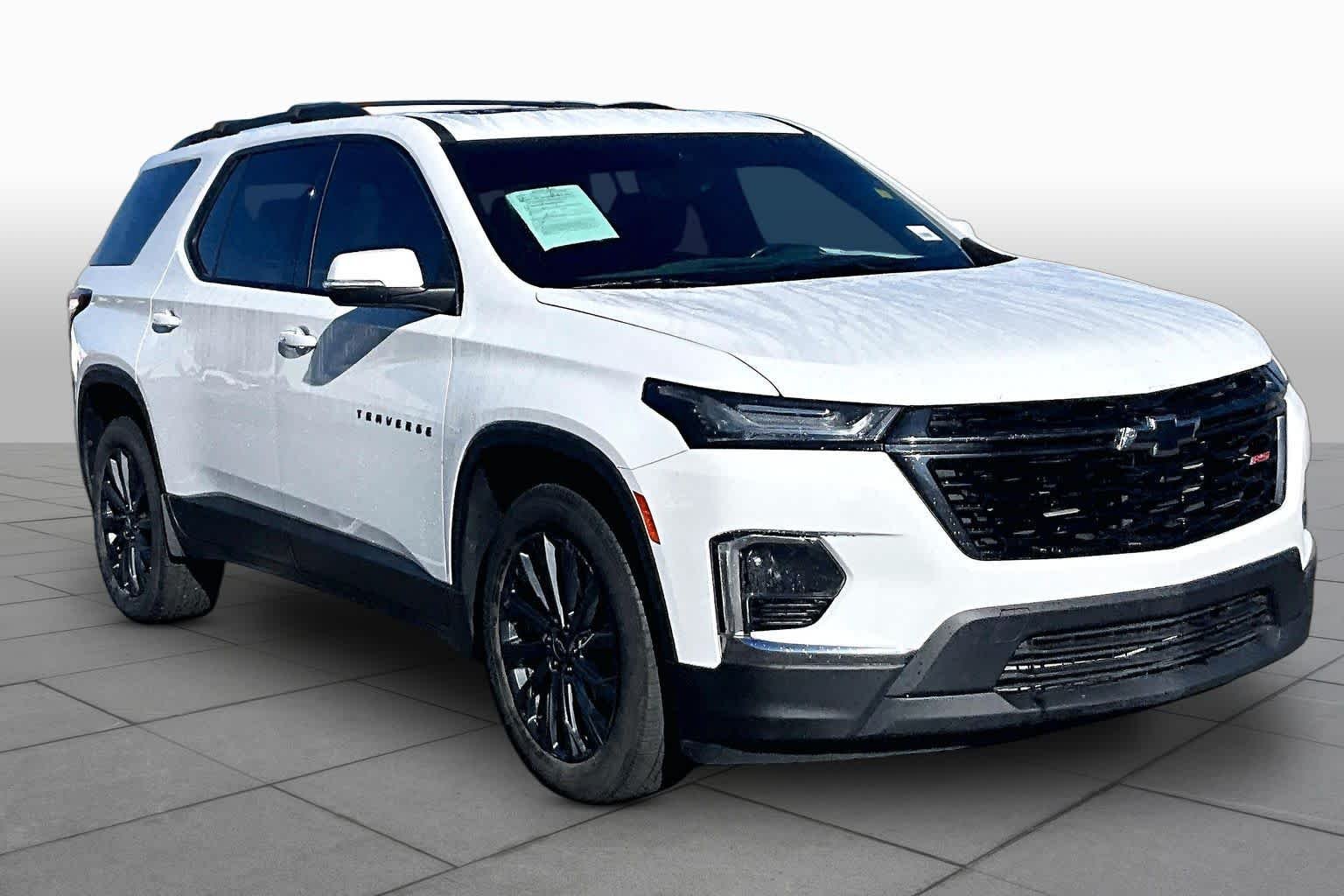 Used 2023 Summit White Chevrolet RS image 3