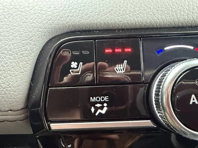 Certified Used 2025 Silver Honda Elite image 49